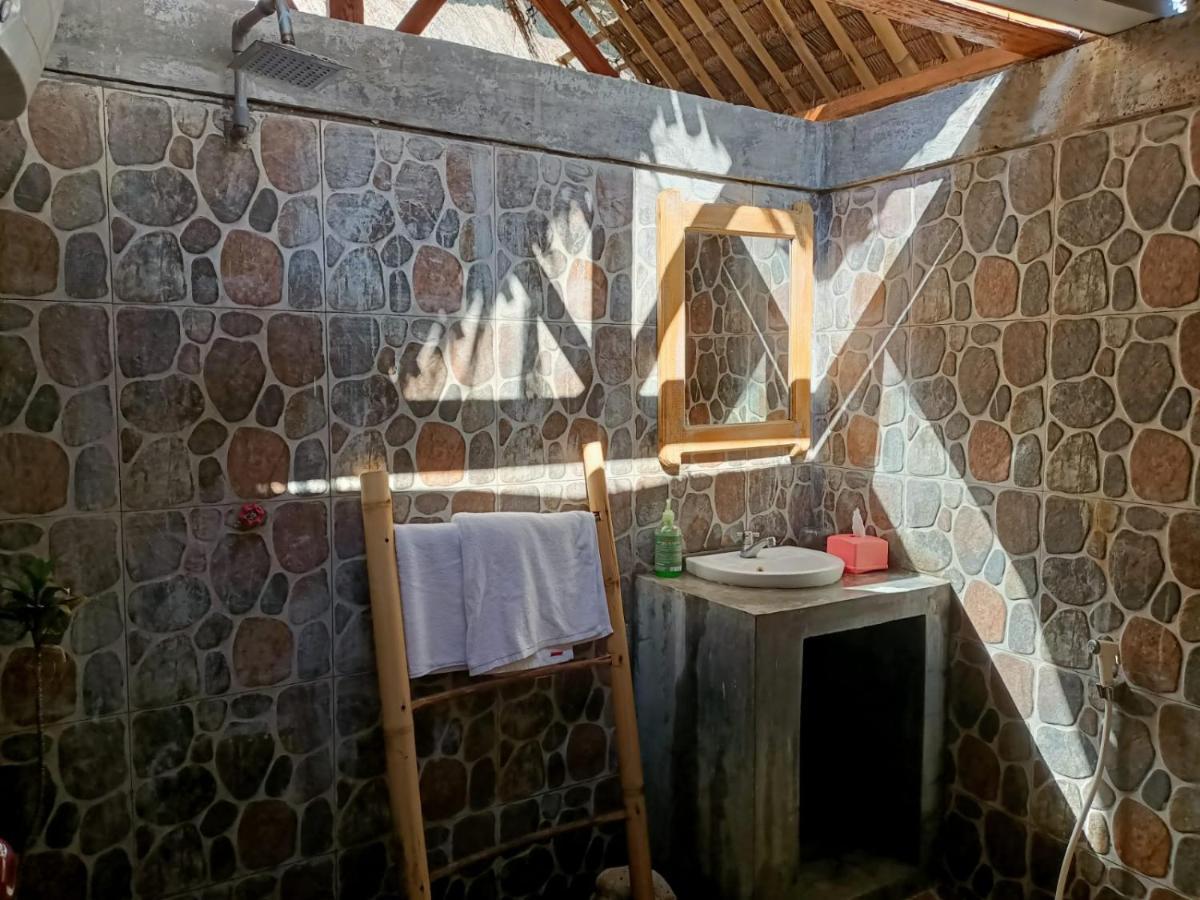 Cassabonelly Hotel Maumere Ngoại thất bức ảnh