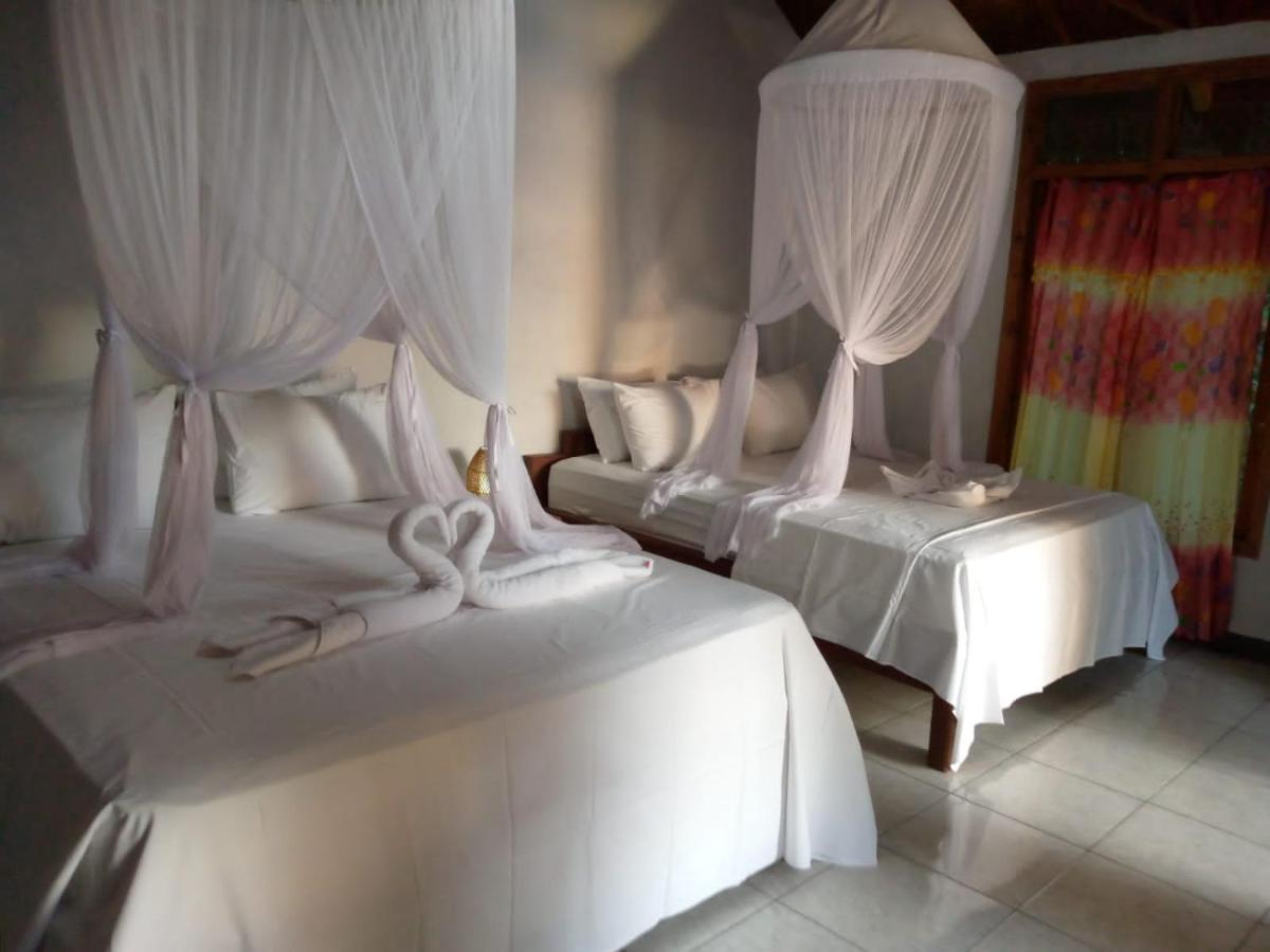 Cassabonelly Hotel Maumere Ngoại thất bức ảnh
