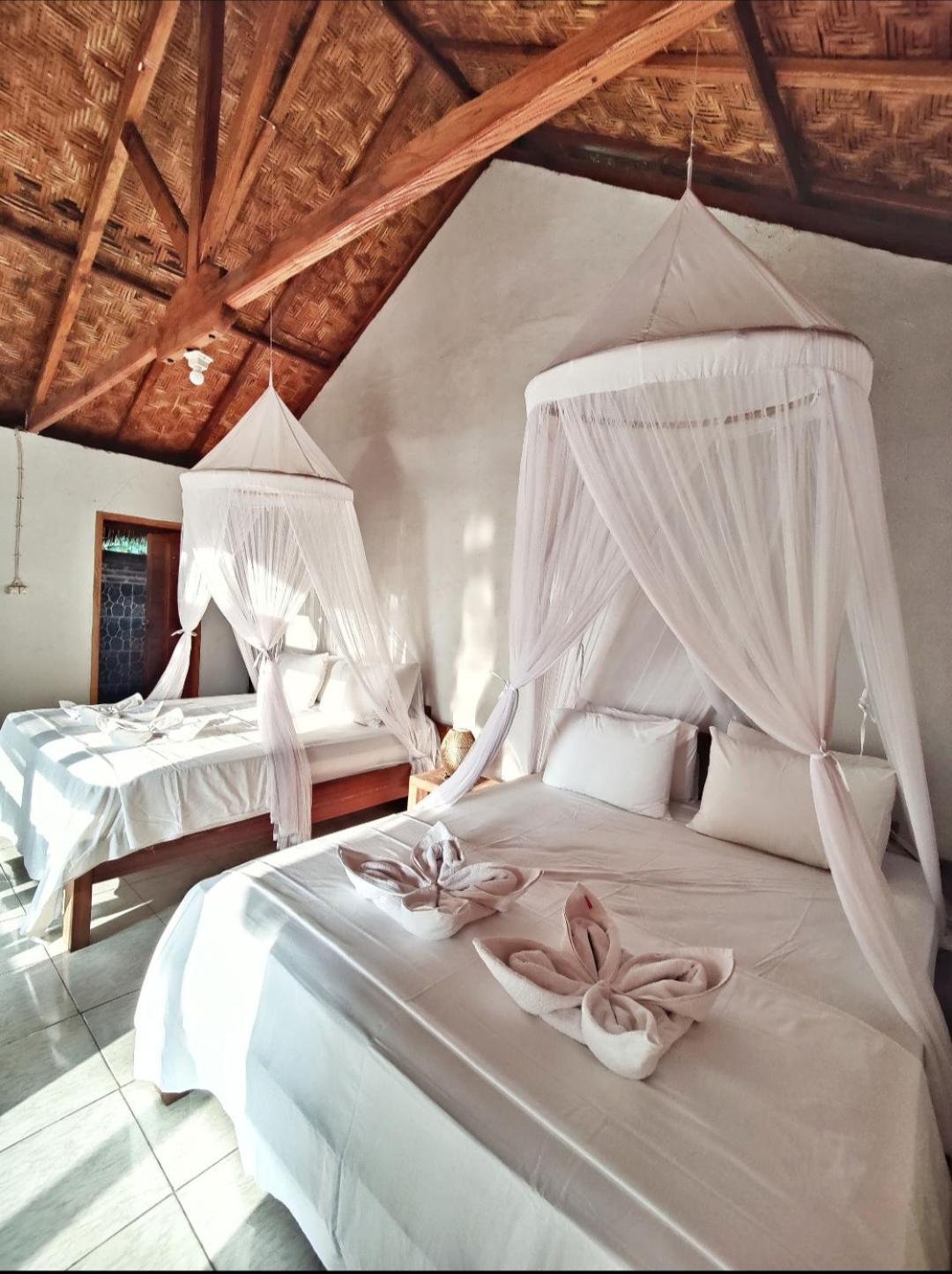 Cassabonelly Hotel Maumere Phòng bức ảnh